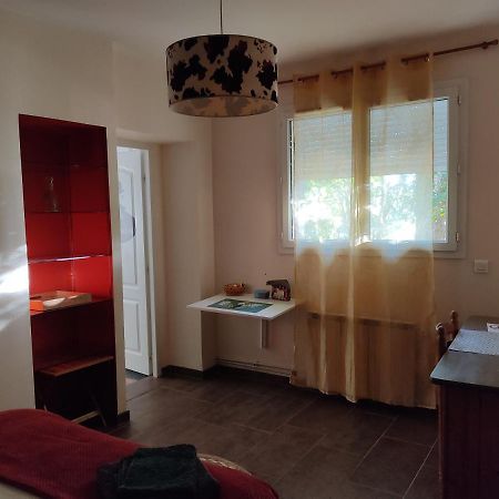 Chambre Privee Avec Parking 尼姆 外观 照片