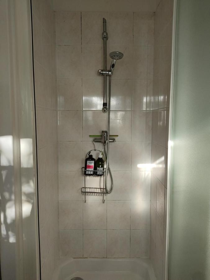 Chambre Privee Avec Parking 尼姆 外观 照片