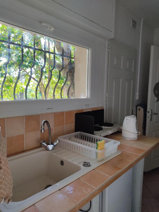 Chambre Privee Avec Parking 尼姆 外观 照片